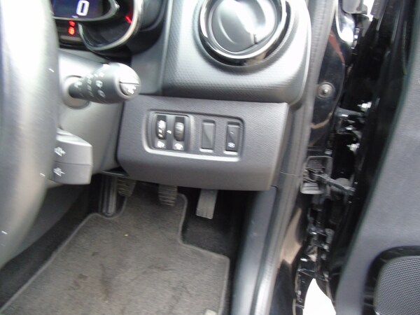 Used Renault Clio 2017 for sale - 74459125: Photo 25