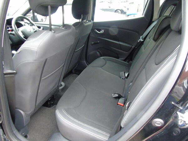 Used Renault Clio 2017 for sale - 74459125: Photo 9