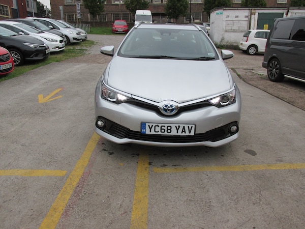 Used Toyota Auris 2018 for sale - 74458716: Photo 1
