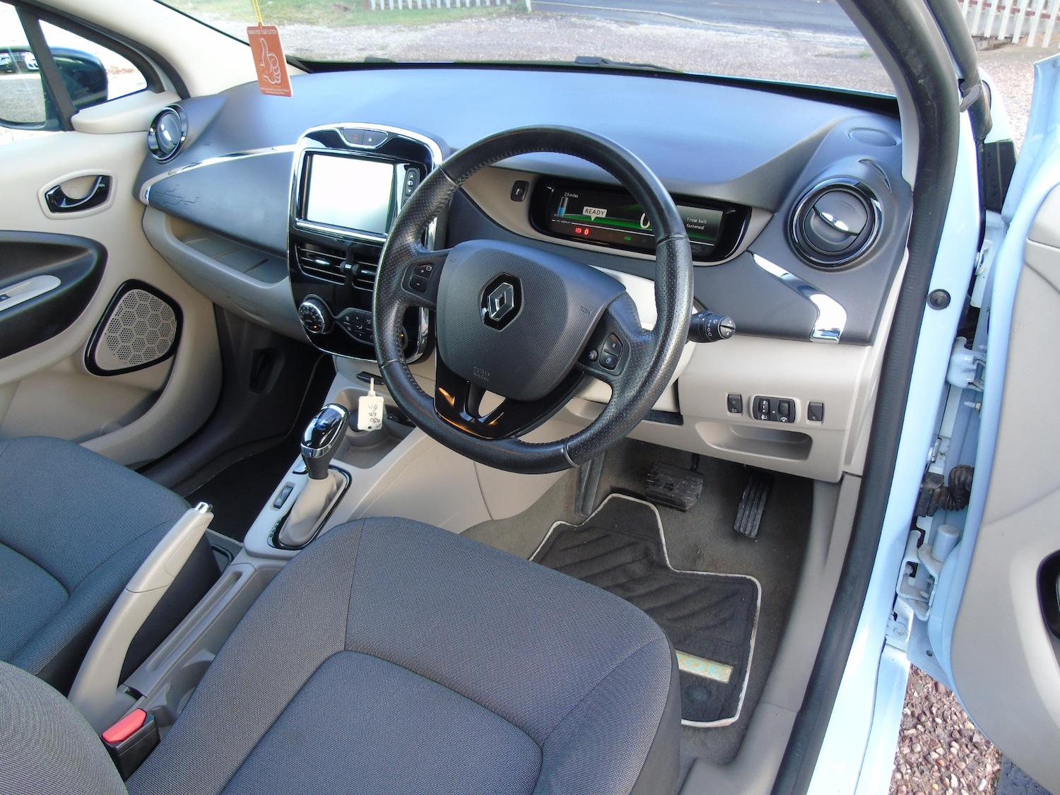 Used Renault Zoe 2015 for sale - 75381879: Photo 11