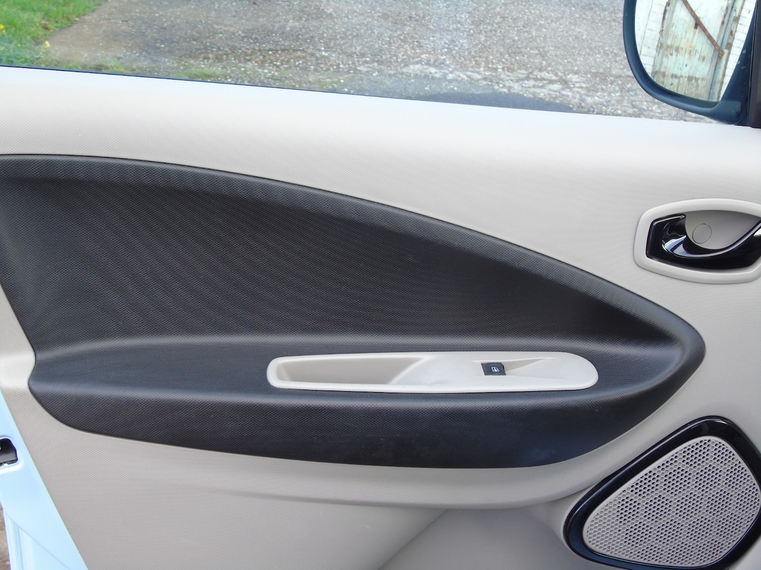 Used Renault Zoe 2015 for sale - 75381879: Photo 15