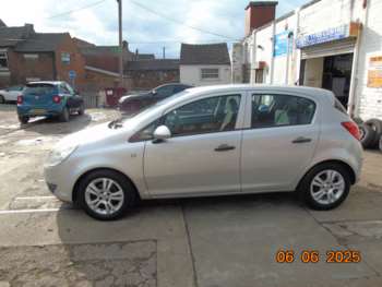 Used Vauxhall Corsa 2010 for sale - 74890502: Photo