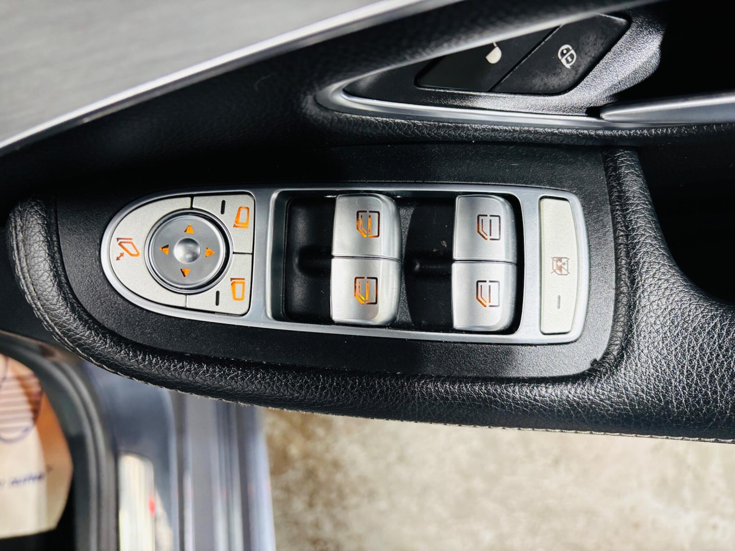 Used Mercedes-Benz C Class 2015 for sale - 77695395: Photo 17