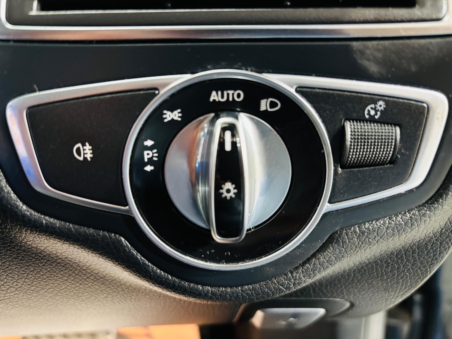 Used Mercedes-Benz C Class 2015 for sale - 77695395: Photo 19