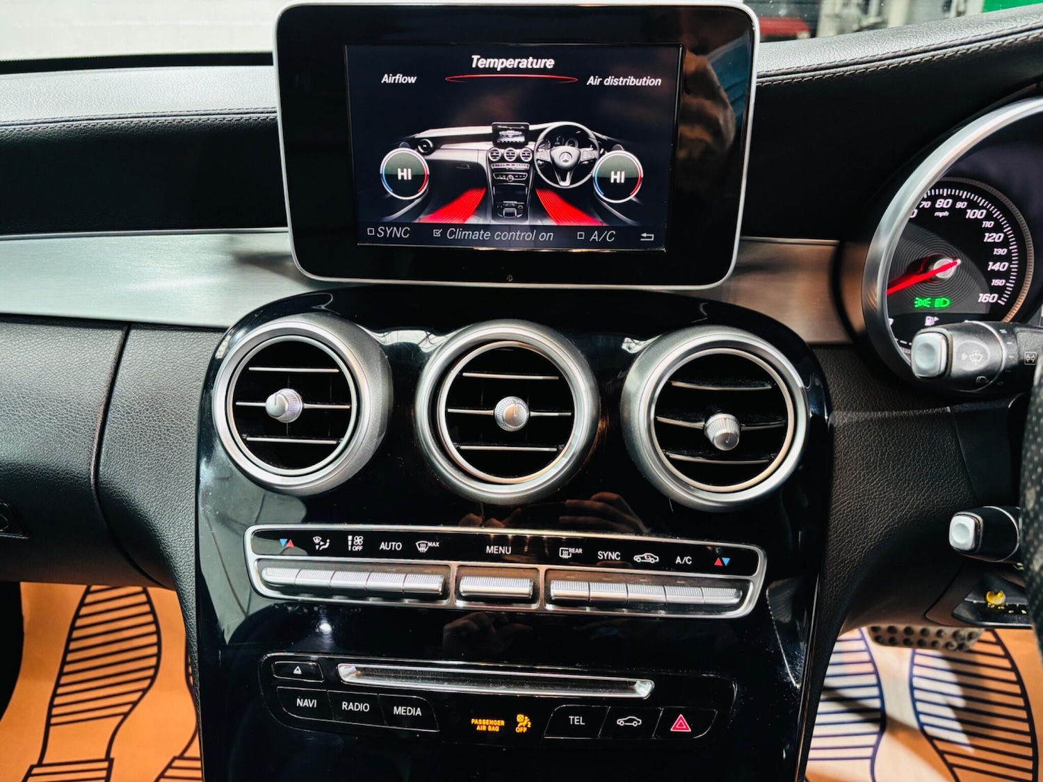 Used Mercedes-Benz C Class 2015 for sale - 77695395: Photo 26