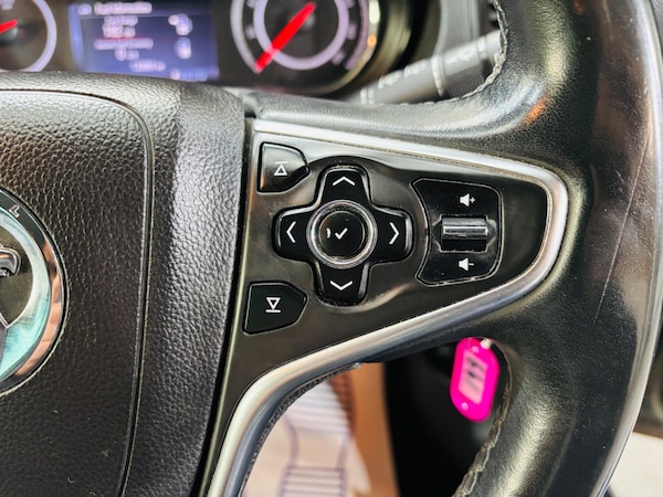 Used Vauxhall Insignia 2014 for sale - 76085458: Photo 24