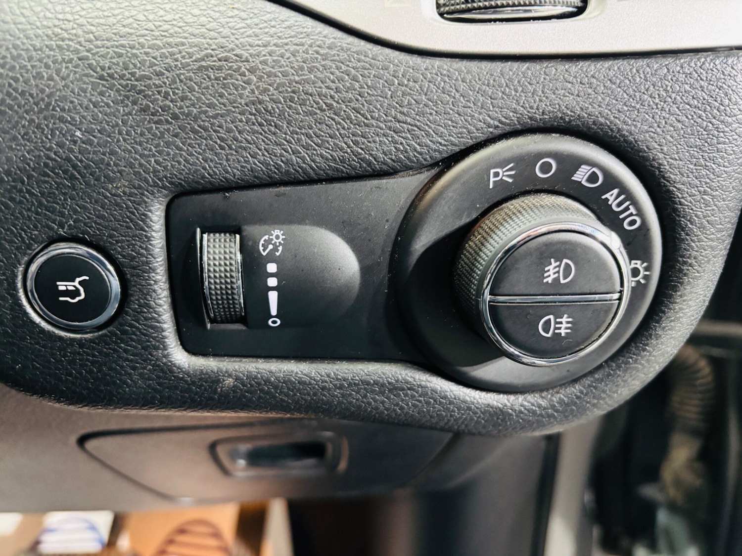 Used Jeep Cherokee 2016 for sale - 76377689: Photo 18