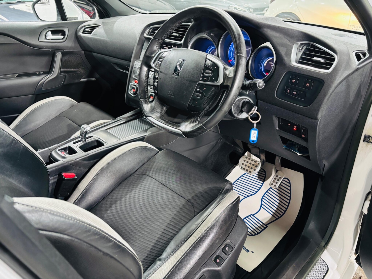 Used Citroen DS4 2013 for sale - 76689298: Photo 10