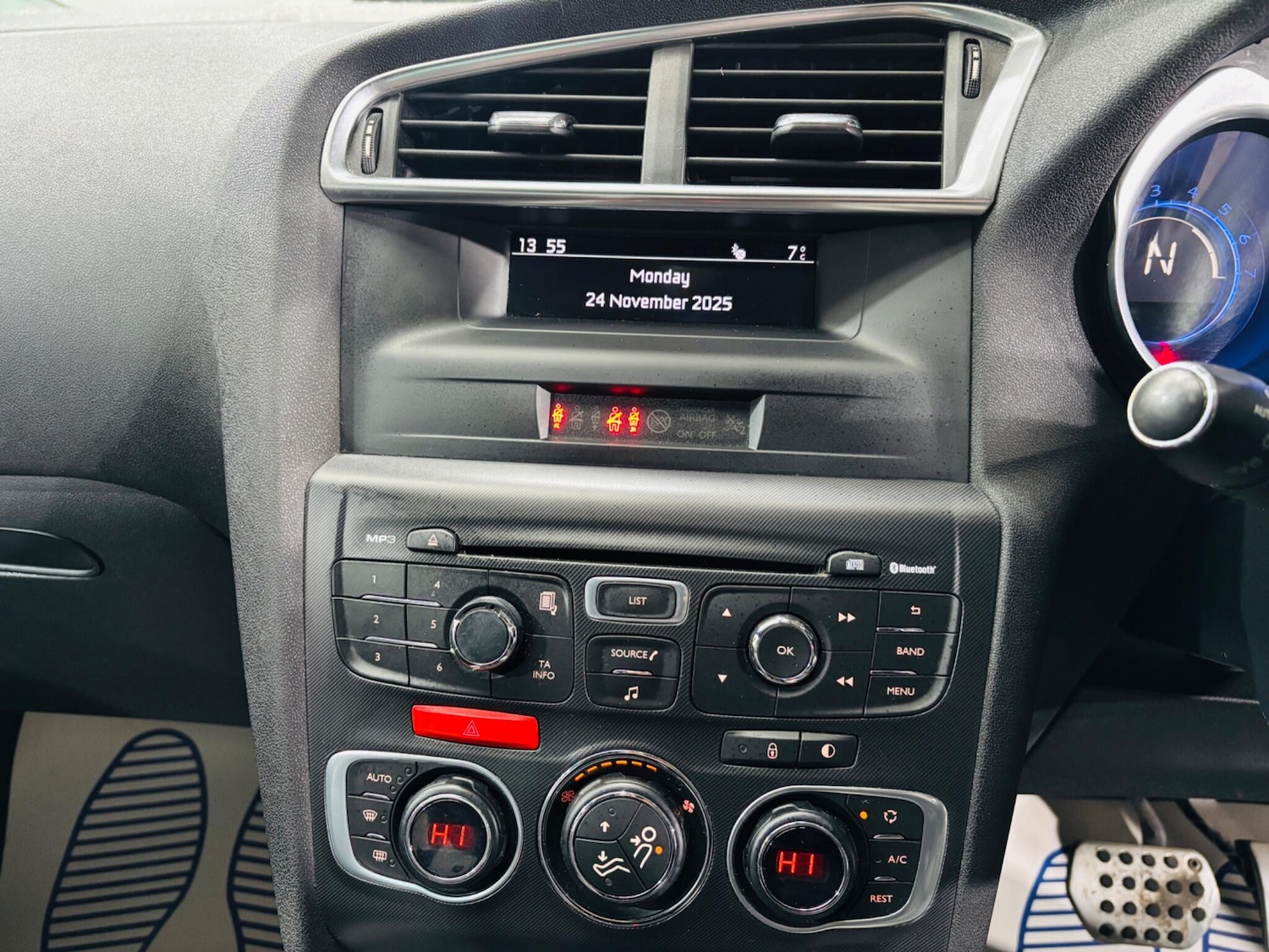 Used Citroen DS4 2013 for sale - 76689298: Photo 24