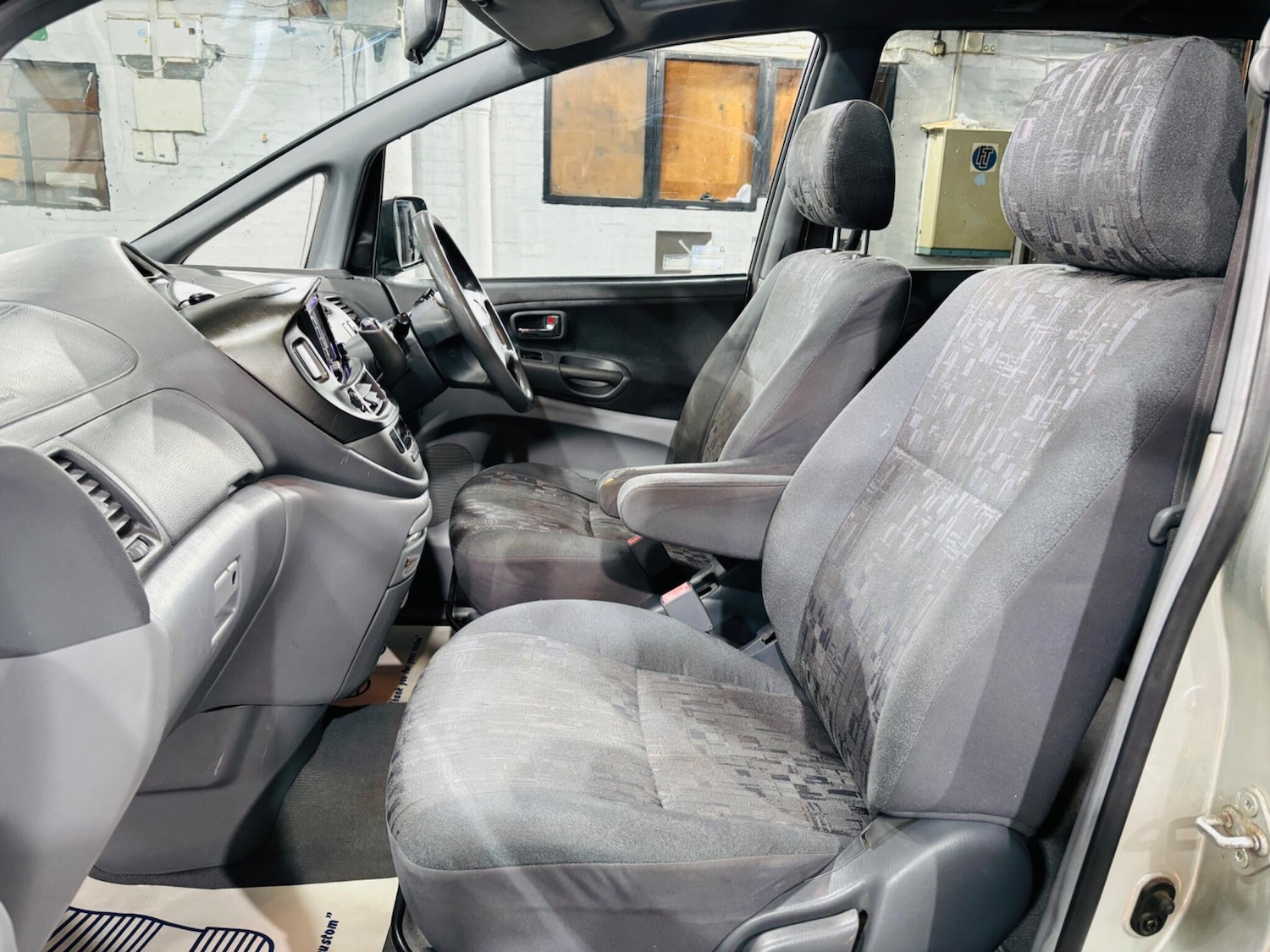 Used Toyota Previa for sale - 77017119: Photo 15