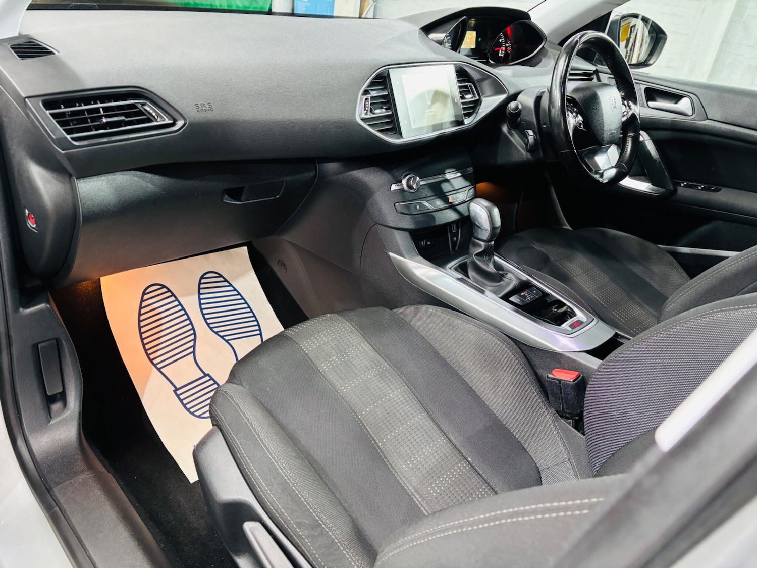 Used Peugeot 308 2015 for sale - 76409353: Photo 14