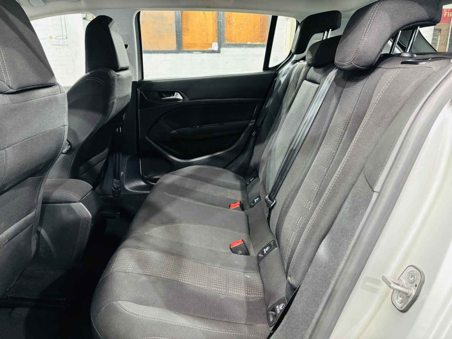 Used Peugeot 308 2015 for sale - 76409353: Photo 16