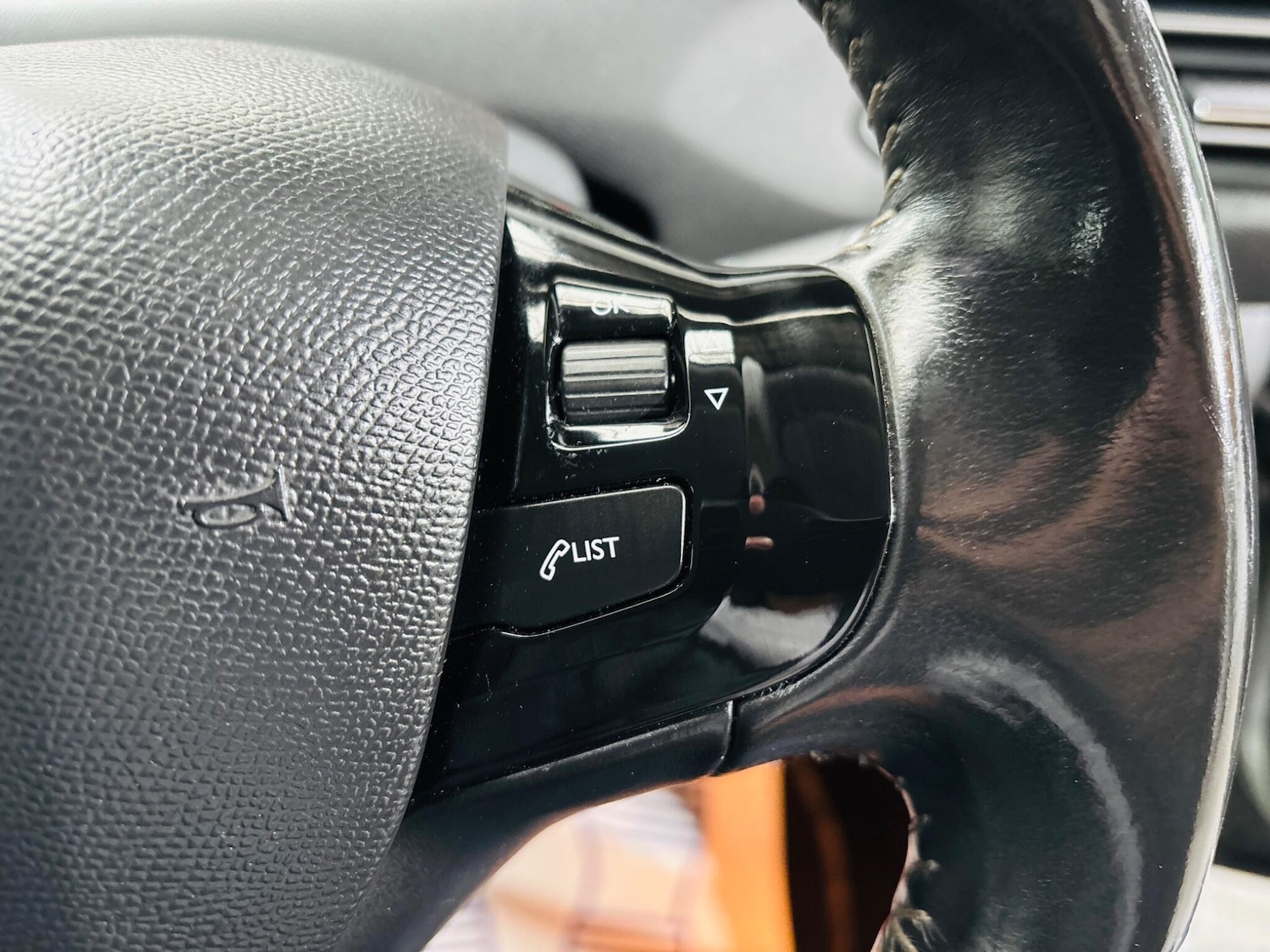 Used Peugeot 308 2015 for sale - 76409353: Photo 19