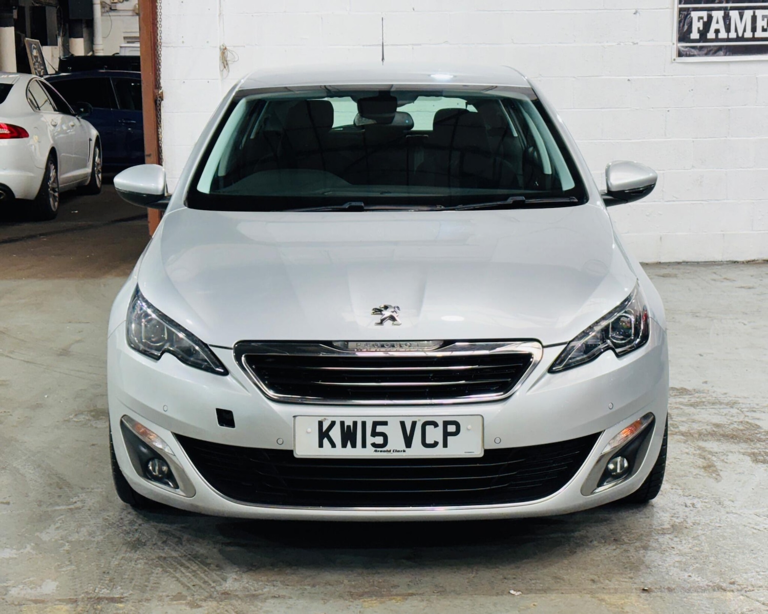 Used Peugeot 308 2015 for sale - 76409353: Photo 2