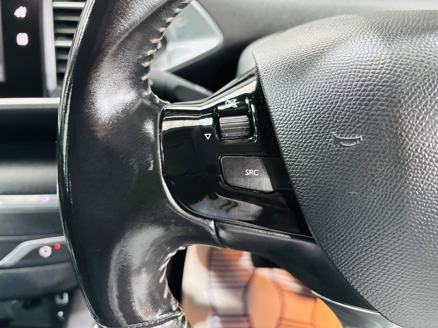 Used Peugeot 308 2015 for sale - 76409353: Photo 20