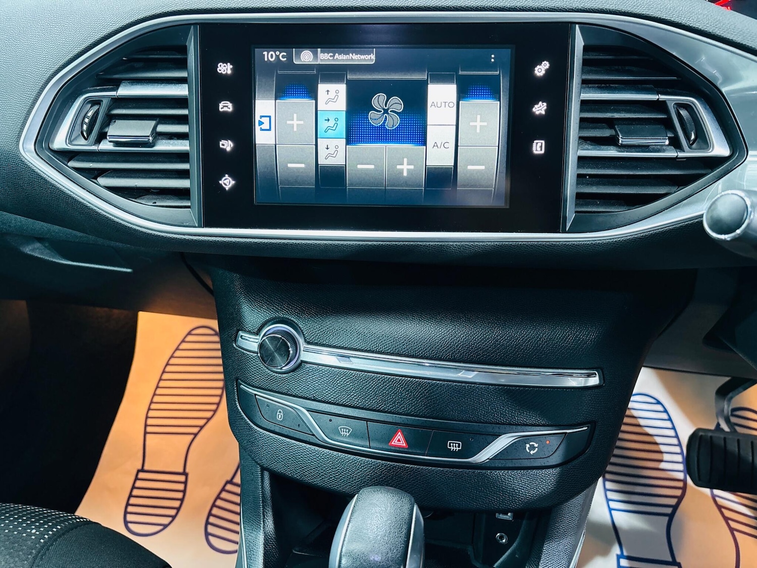 Used Peugeot 308 2015 for sale - 76409353: Photo 22