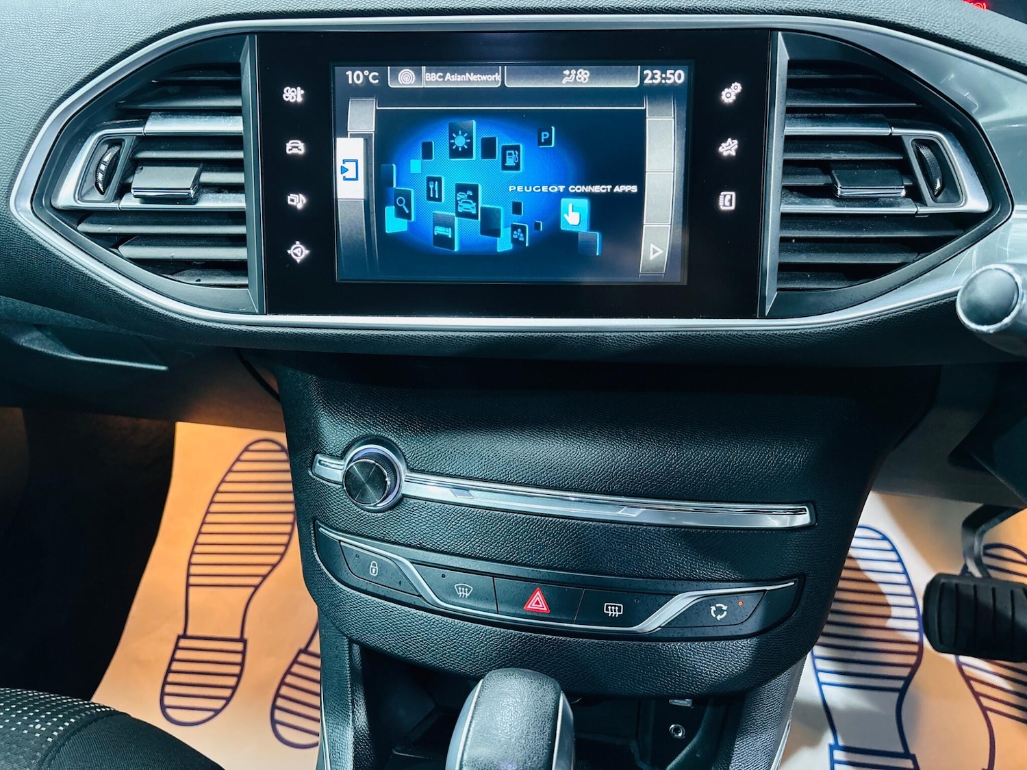 Used Peugeot 308 2015 for sale - 76409353: Photo 26