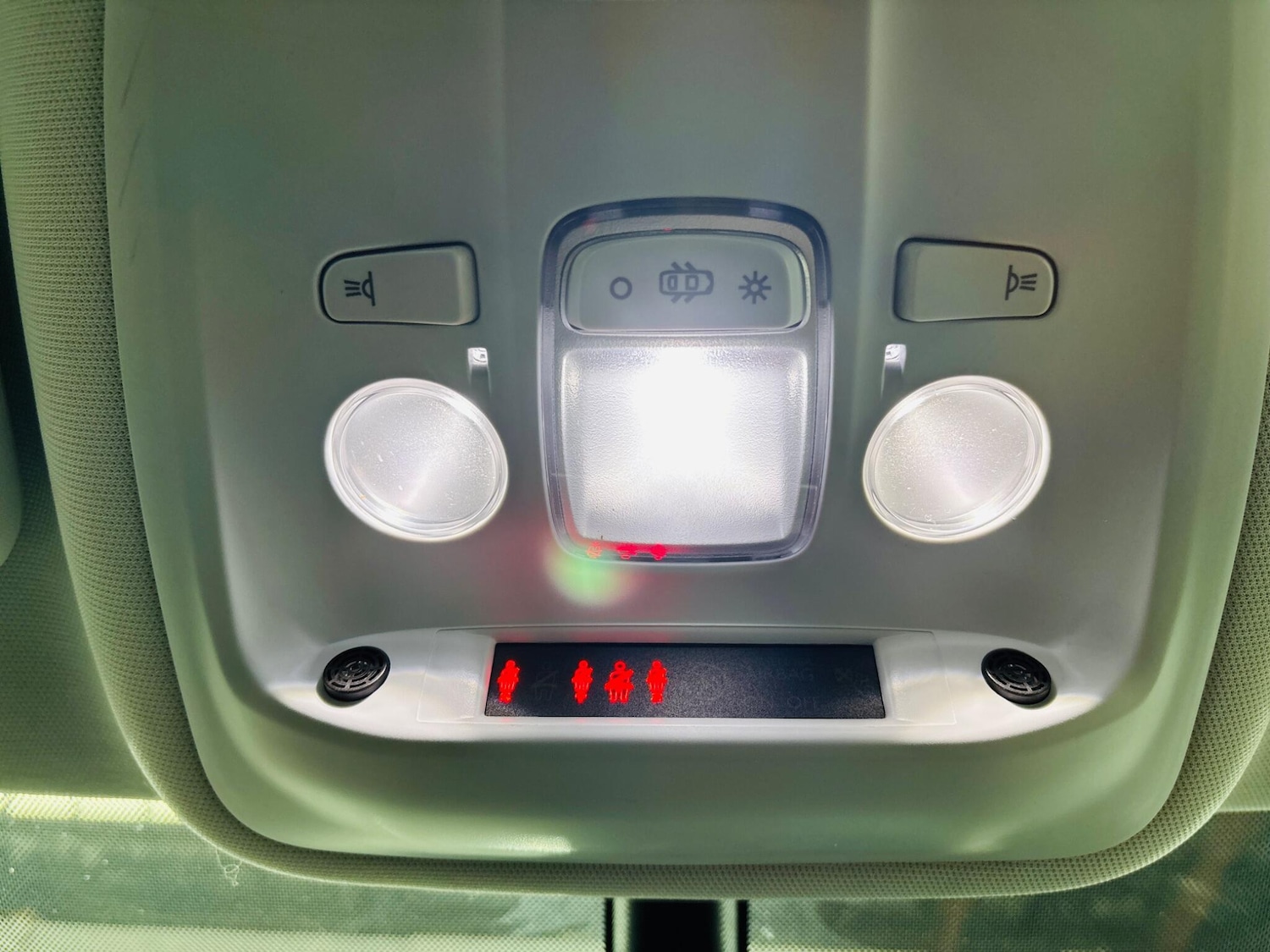 Used Peugeot 308 2015 for sale - 76409353: Photo 31