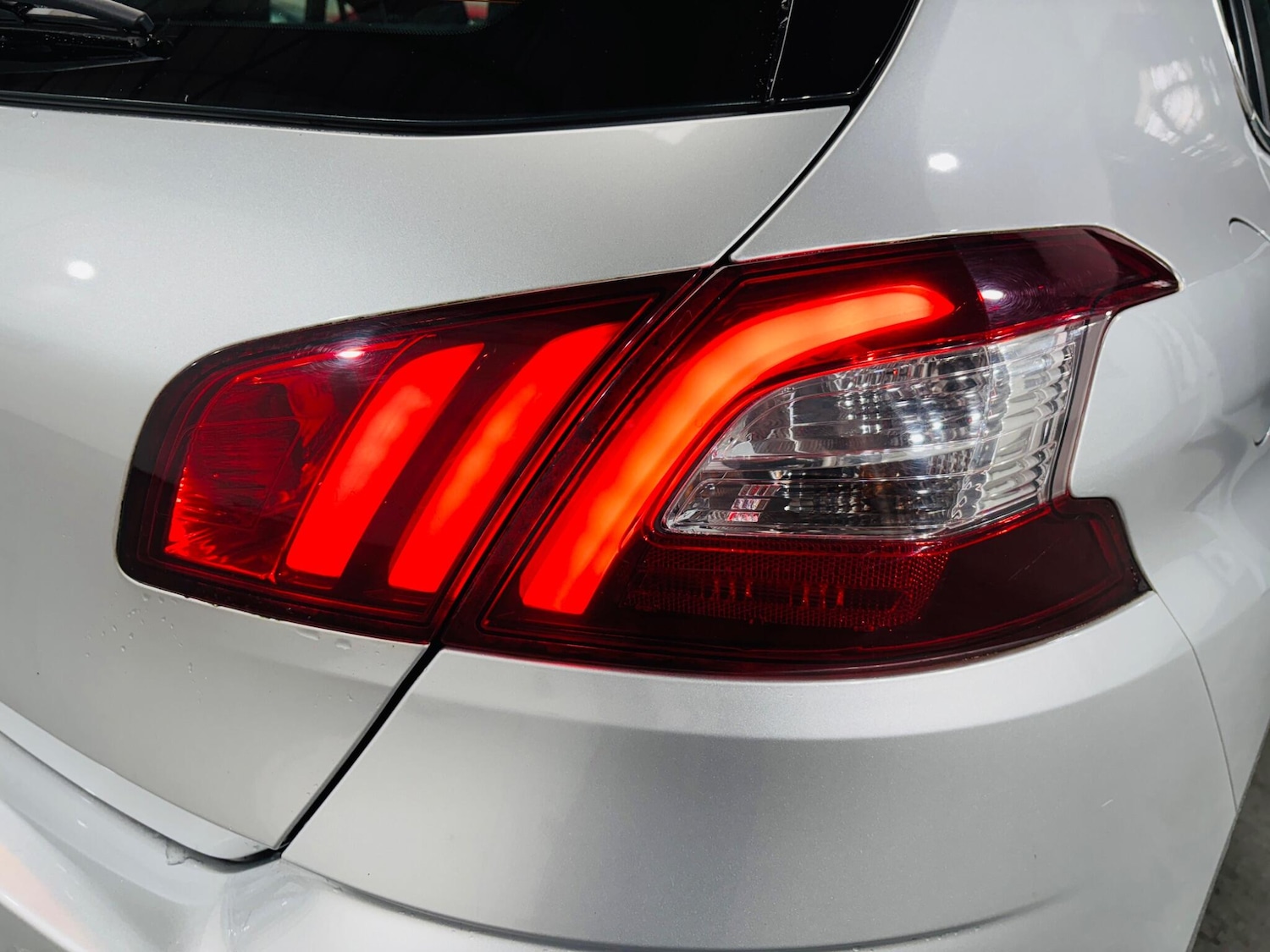 Used Peugeot 308 2015 for sale - 76409353: Photo 33