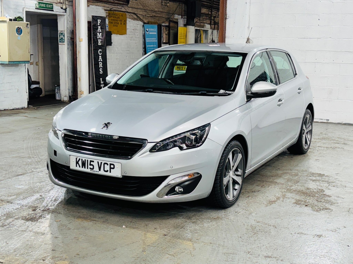 Used Peugeot 308 2015 for sale - 76409353: Photo 4