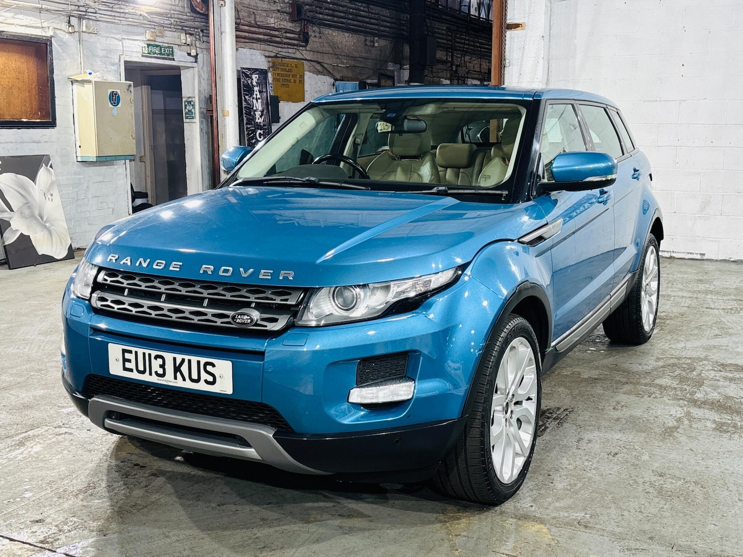 Used Land Rover Range Rover Evoque 2013 for sale - 76926859: Photo 4