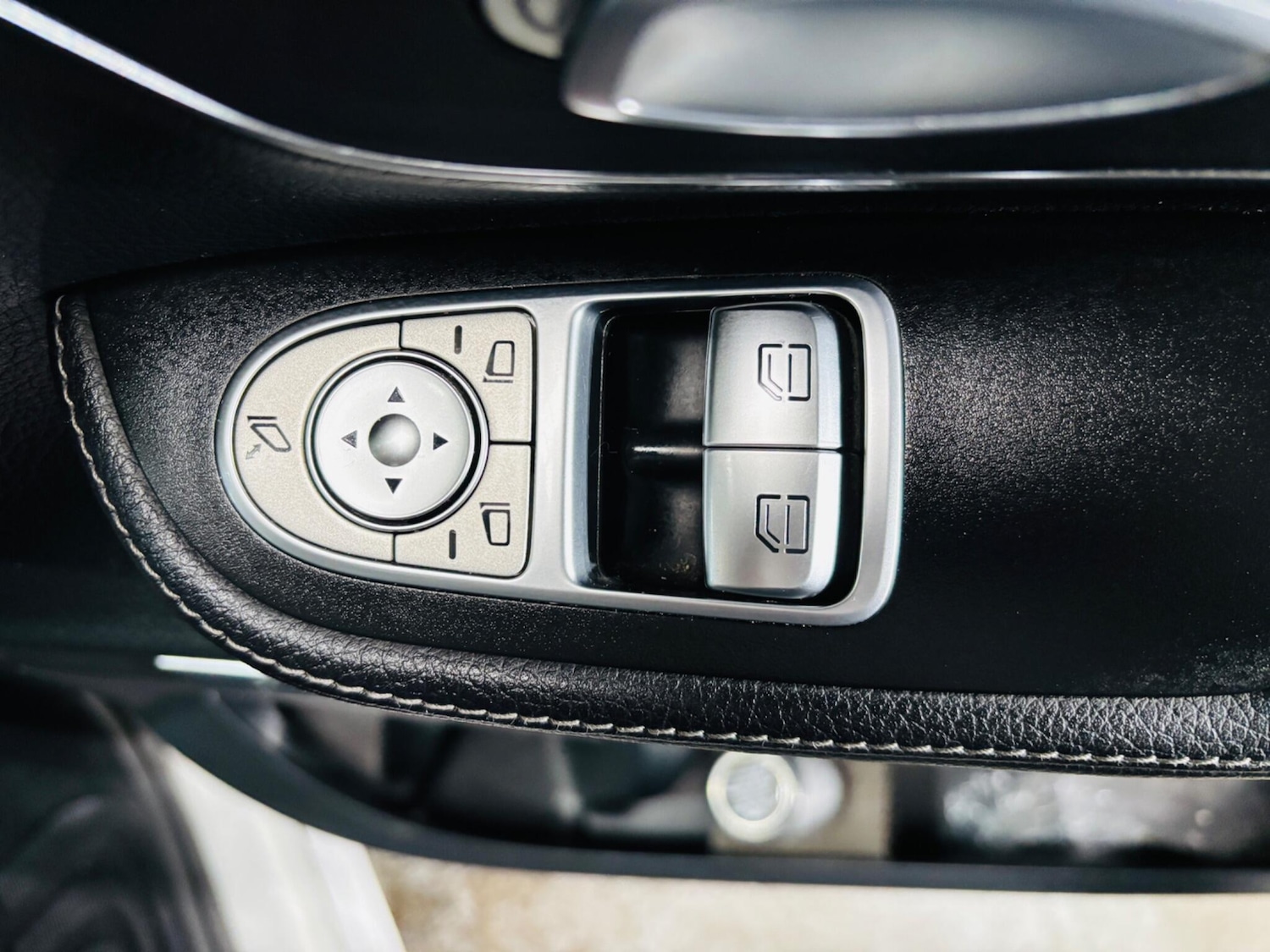 Used Mercedes-Benz V-Class for sale - 77738047: Photo 19