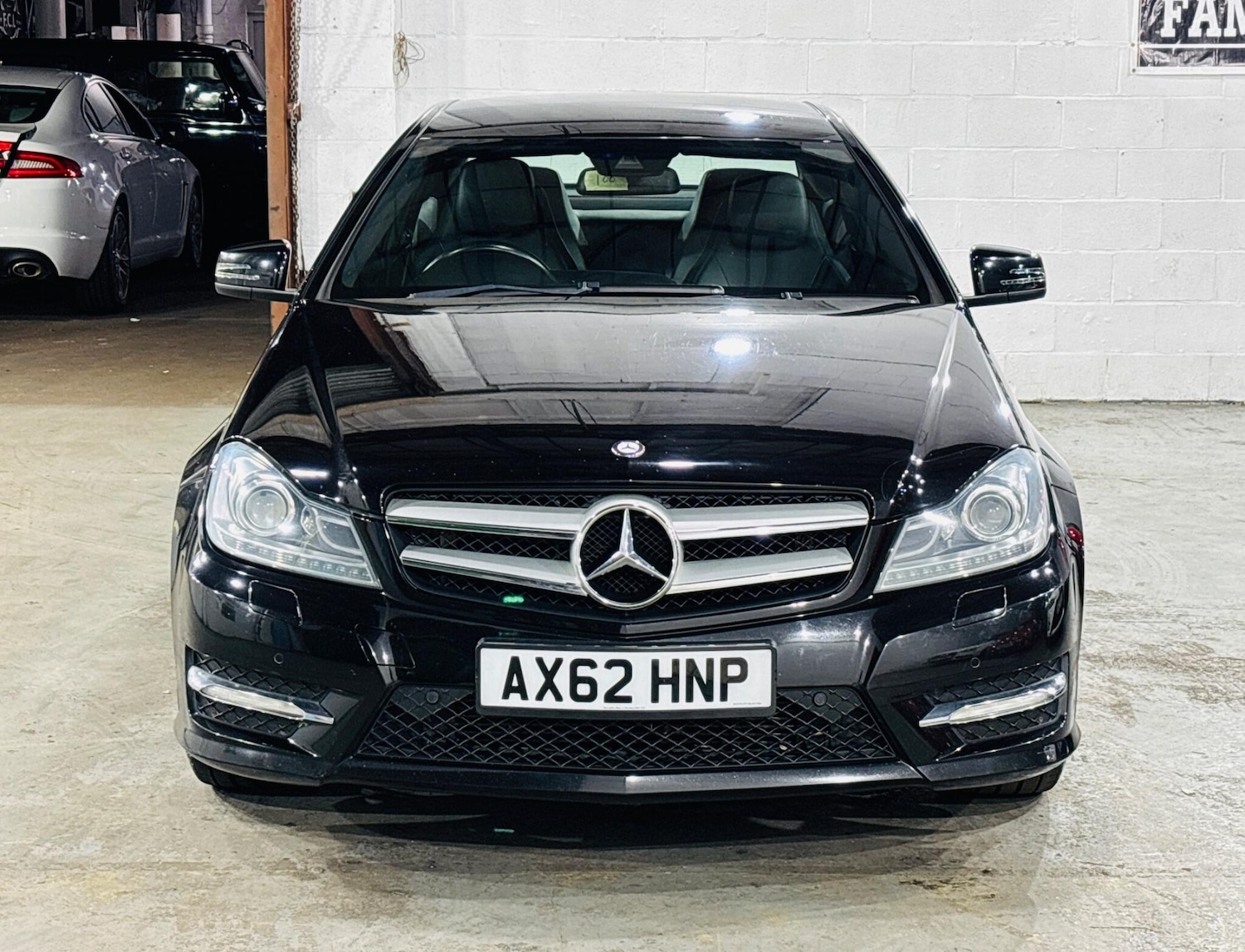 Used Mercedes-Benz C Class 2012 for sale - 76522488: Photo 2