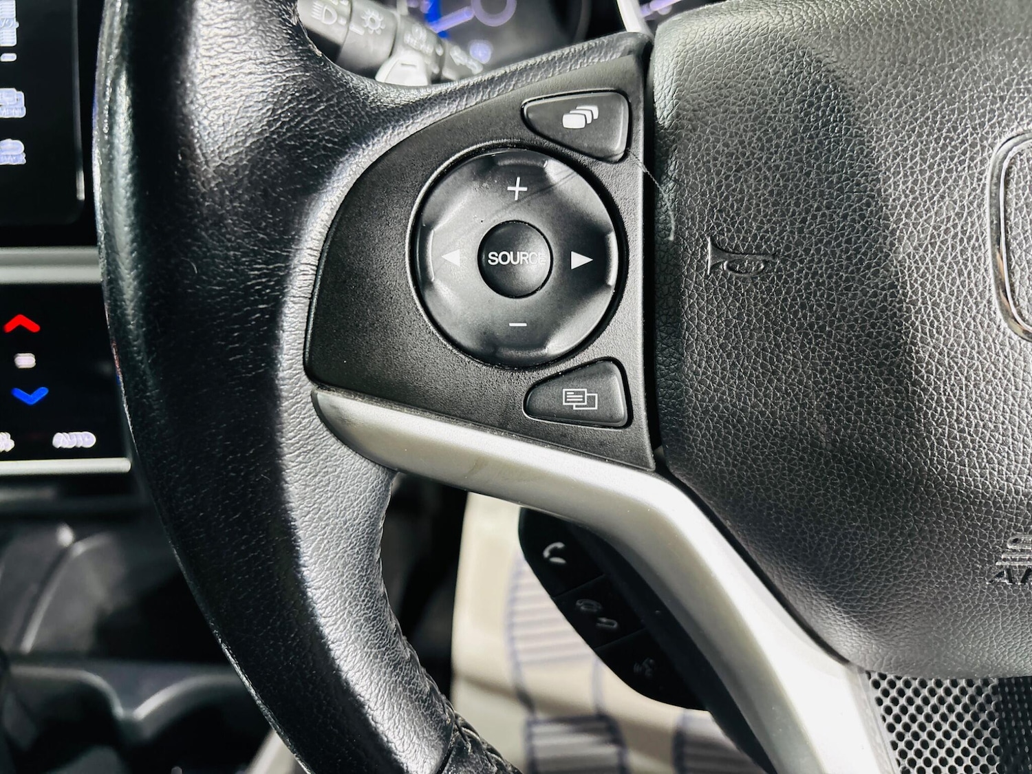 Used Honda Jazz 2018 for sale - 76522399: Photo 20