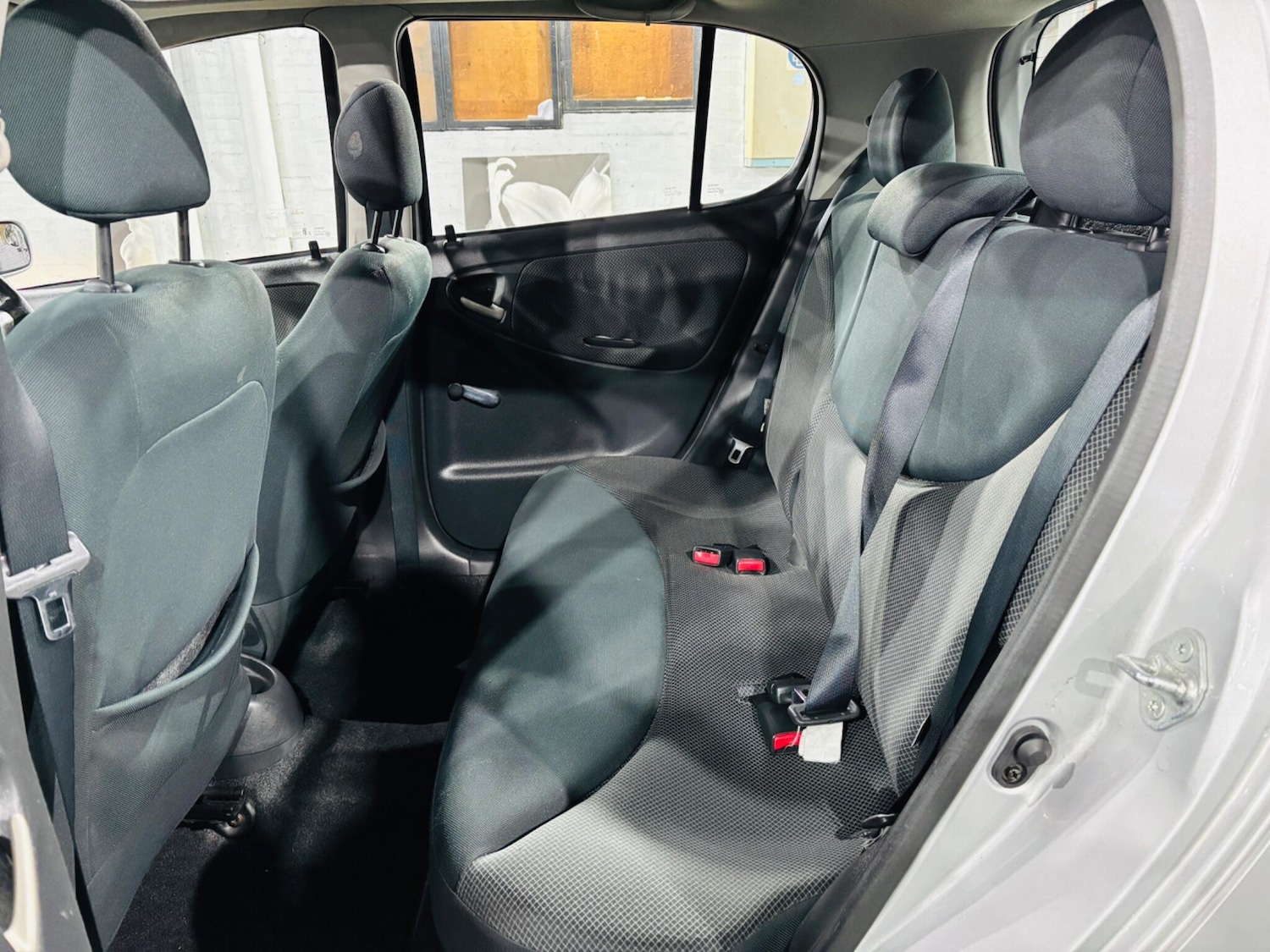 Used Toyota Yaris 2004 for sale - 76700619: Photo 16