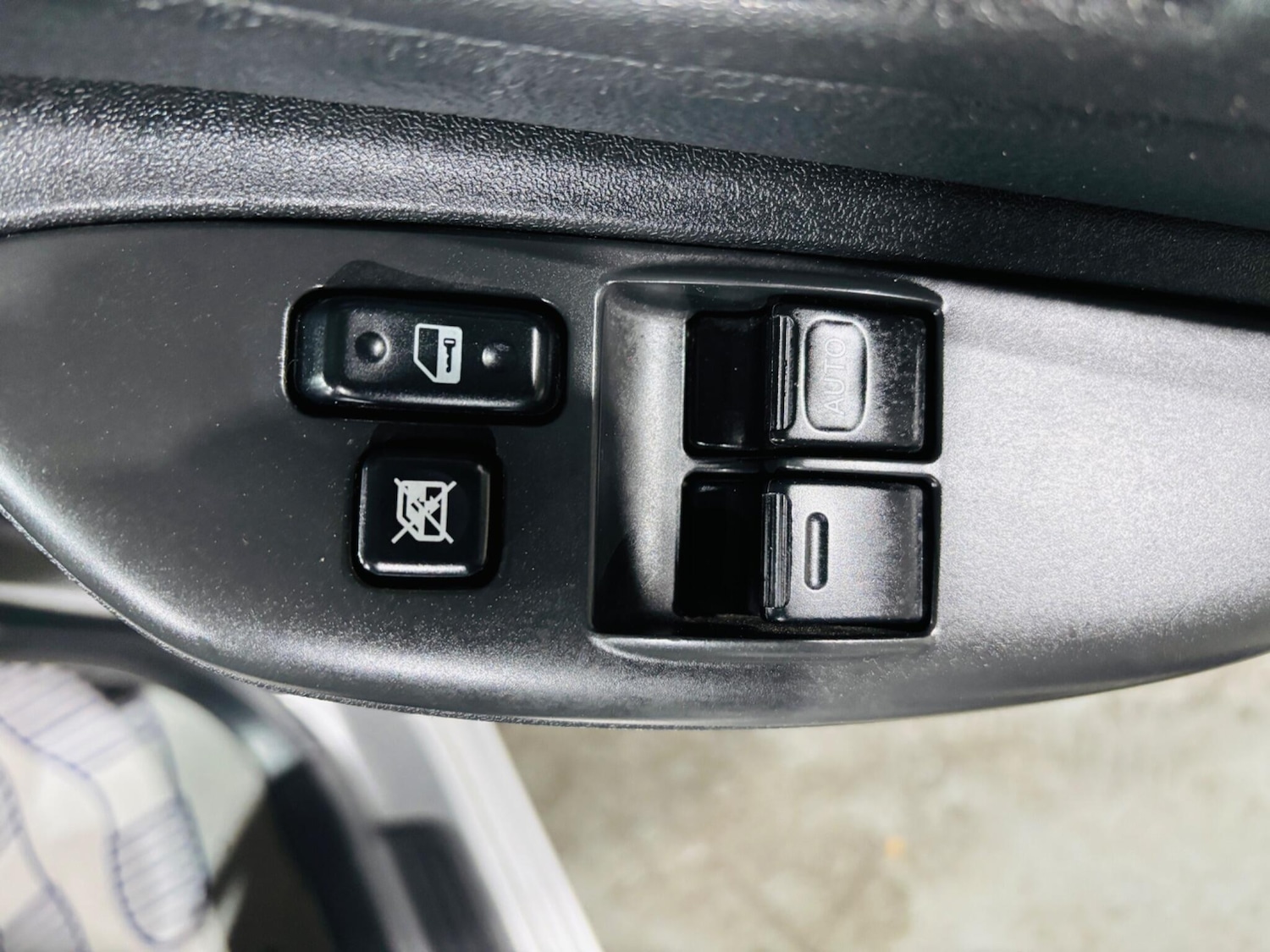 Used Toyota Yaris 2004 for sale - 76700619: Photo 17