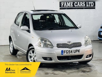 Used Toyota Yaris 2004 for sale - 76700619: Photo
