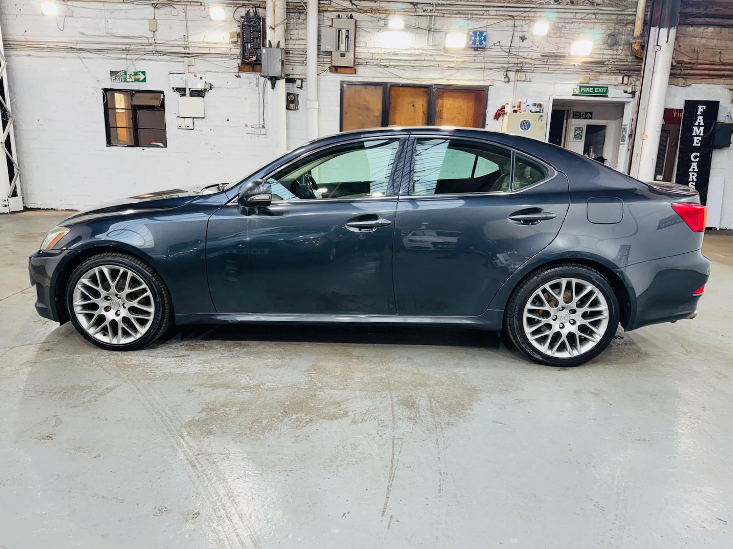 Used Lexus IS 2009 for sale - 76228009: Photo 9