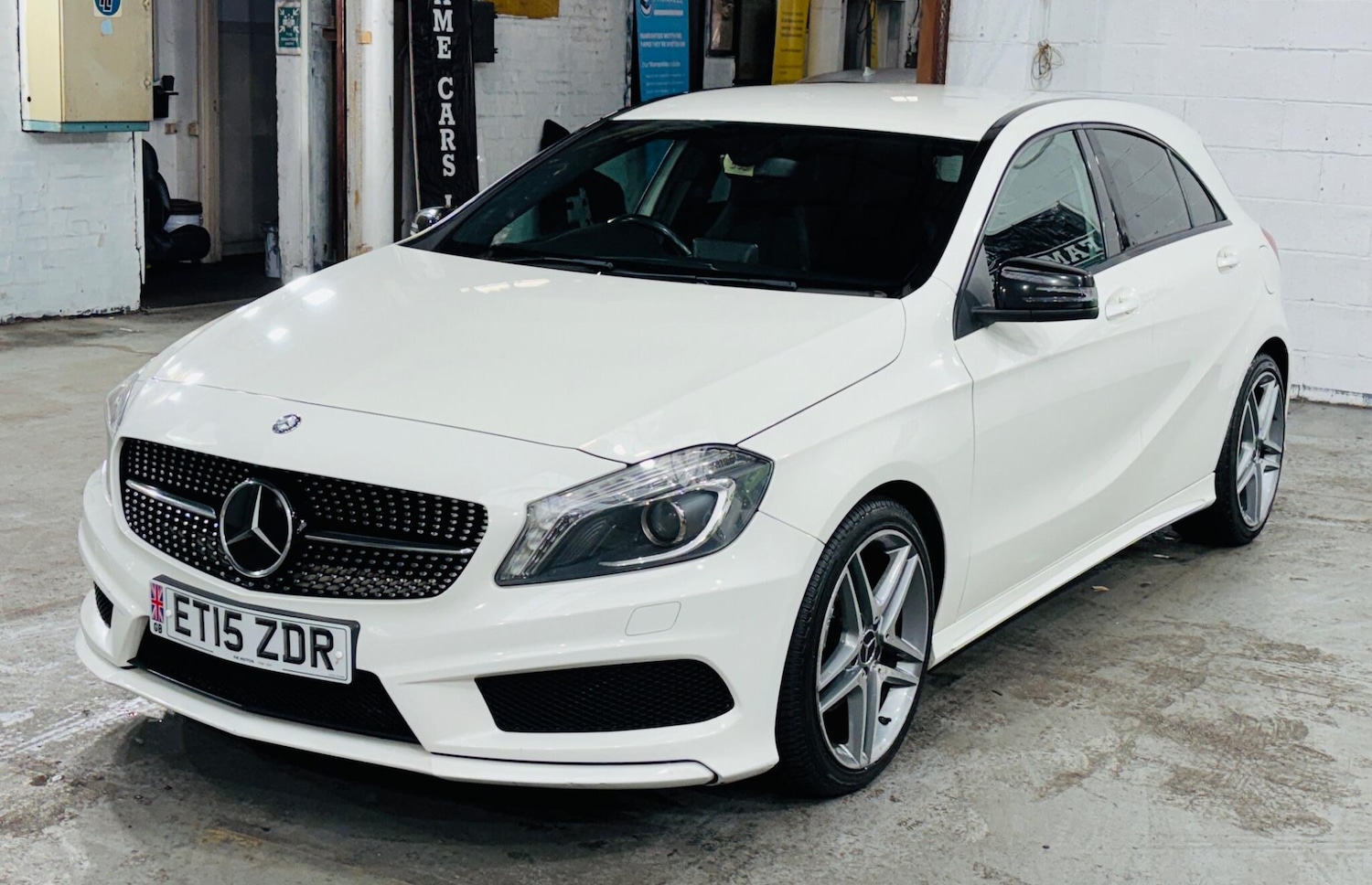 Used Mercedes-Benz A-Class 2015 for sale - 76839525: Photo 4