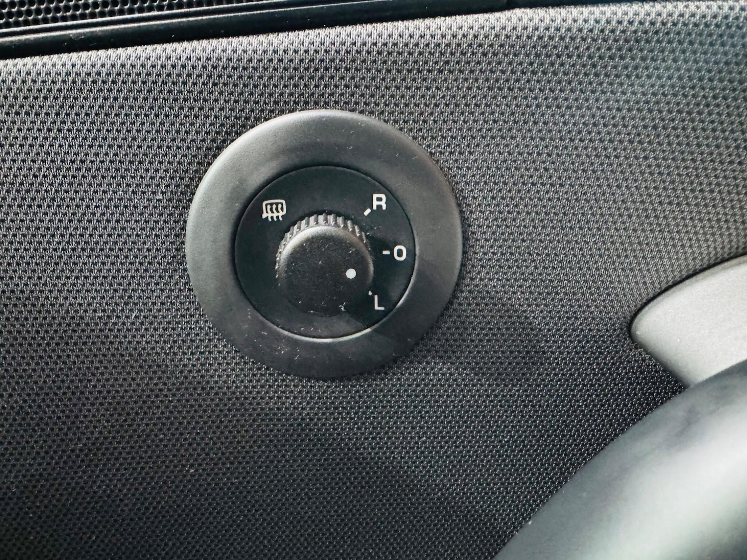 Used Volkswagen Scirocco 2010 for sale - 77330531: Photo 21