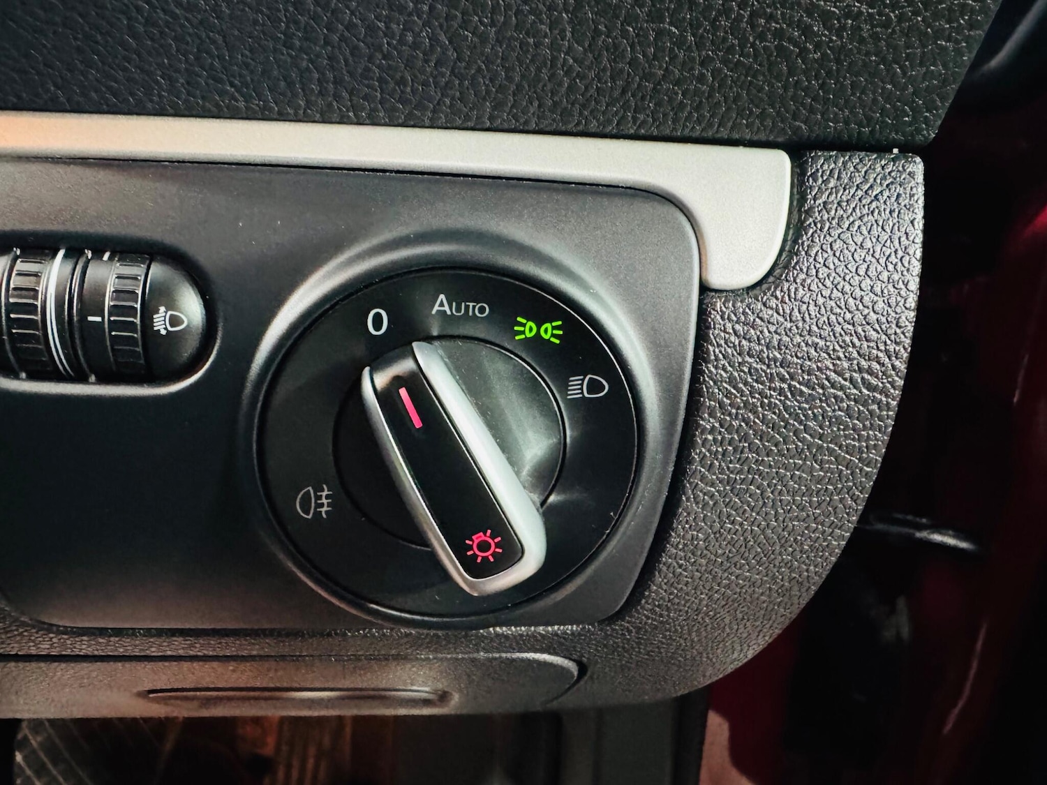 Used Volkswagen Scirocco 2010 for sale - 77330531: Photo 22