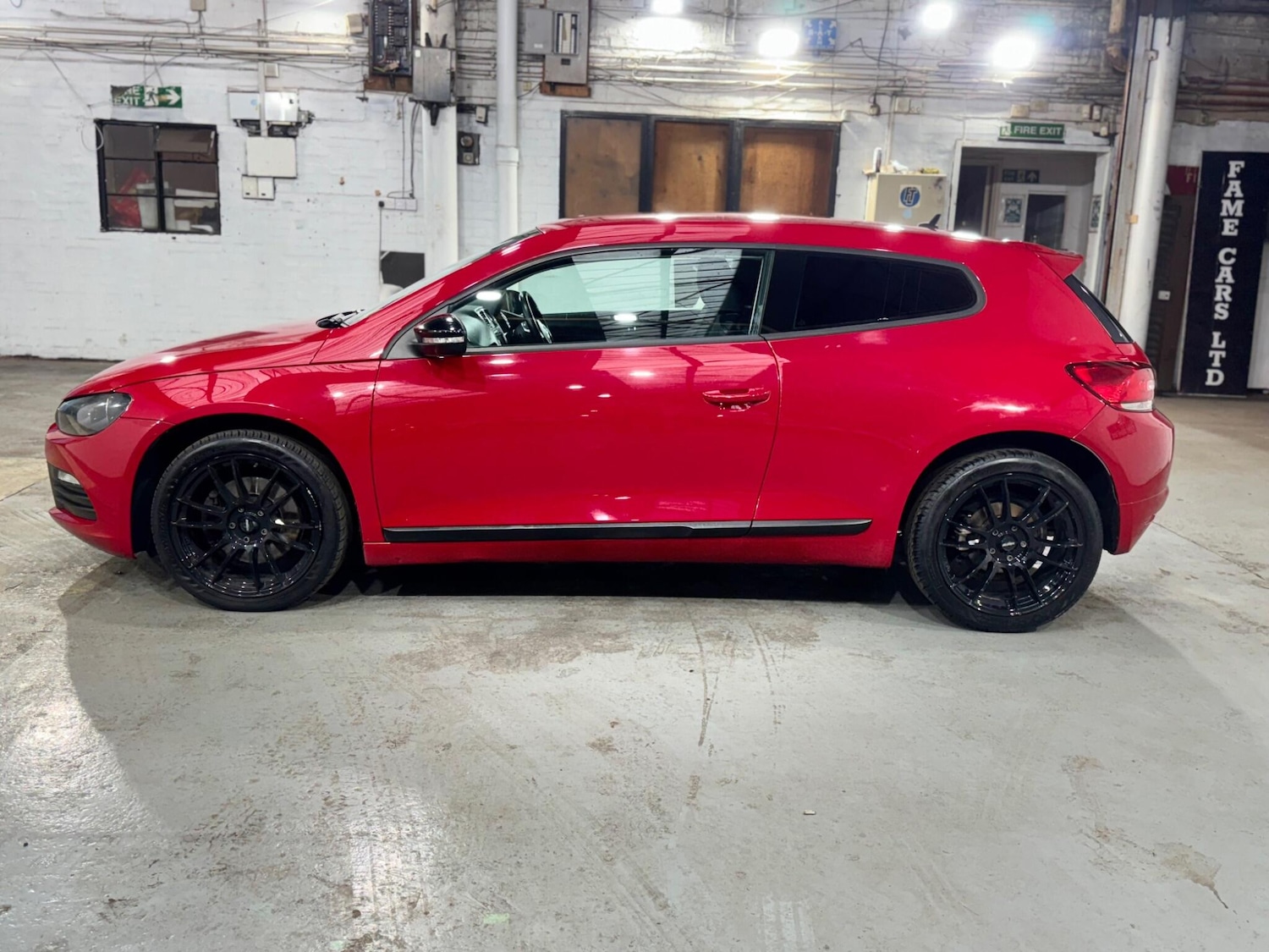 Used Volkswagen Scirocco 2010 for sale - 77330531: Photo 9