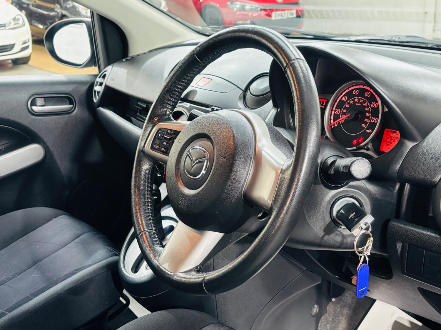 Used Mazda Mazda2 2011 for sale - 77351361: Photo 11