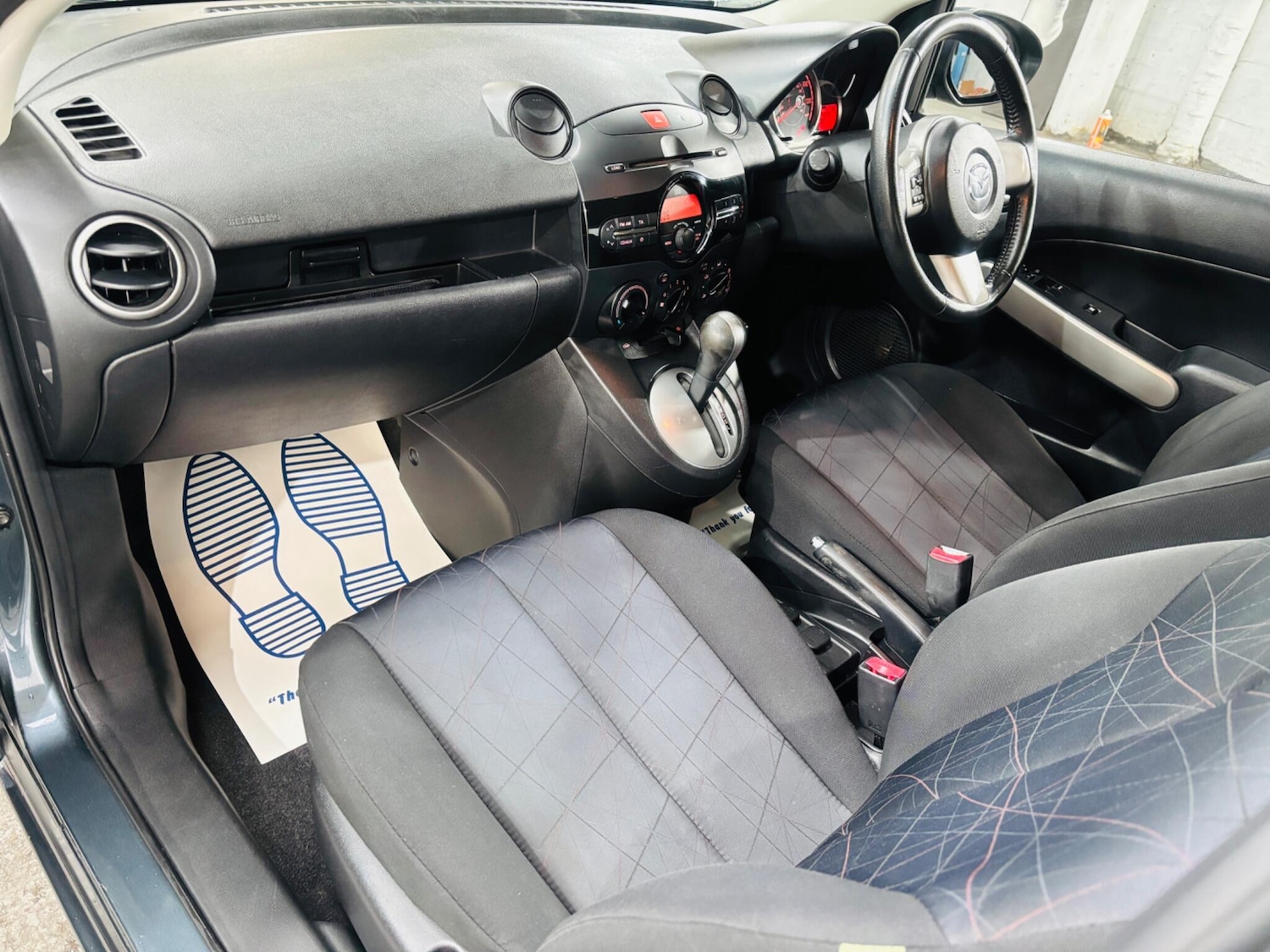 Used Mazda Mazda2 2011 for sale - 77351361: Photo 14