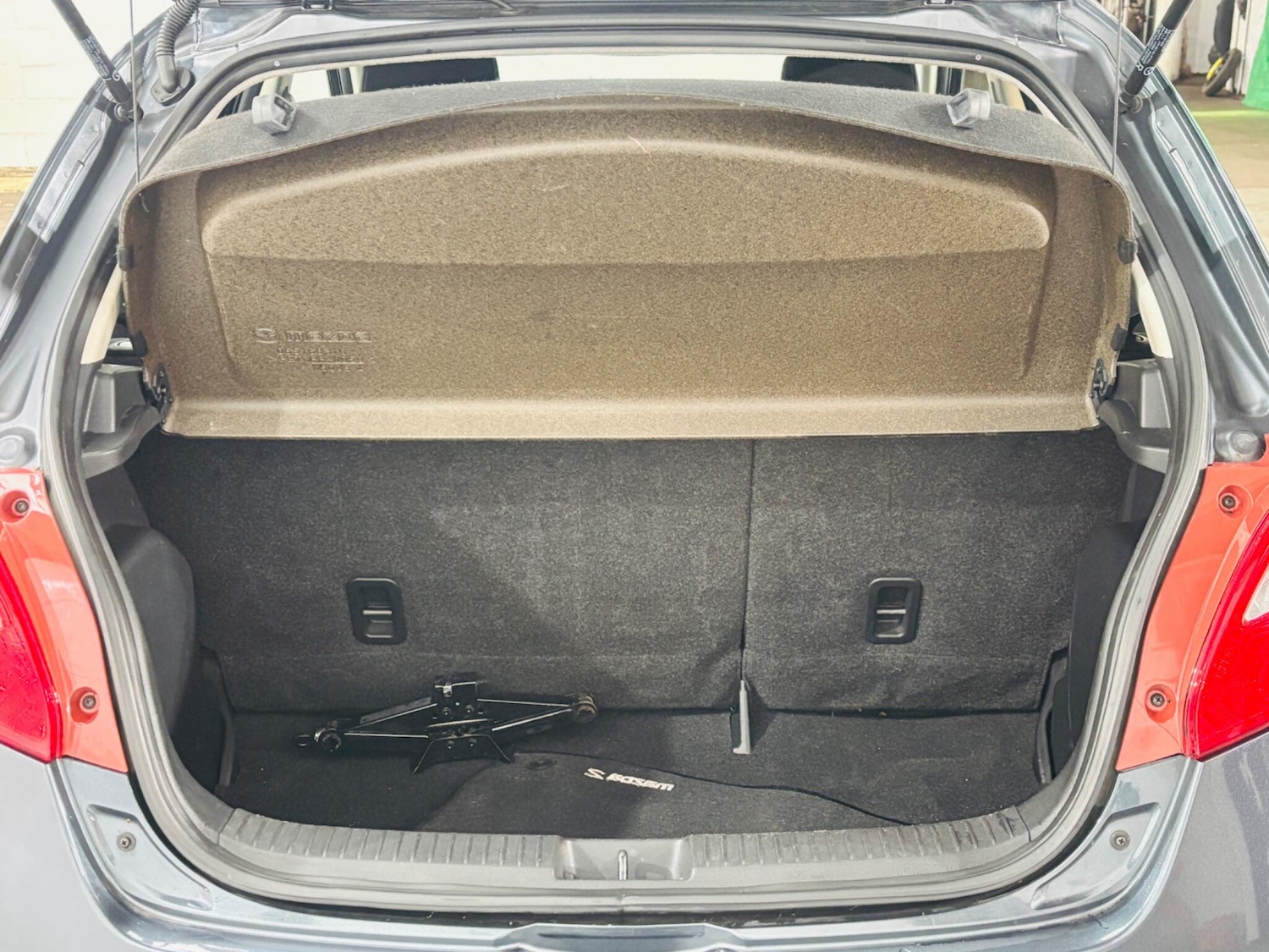 Used Mazda Mazda2 2011 for sale - 77351361: Photo 26