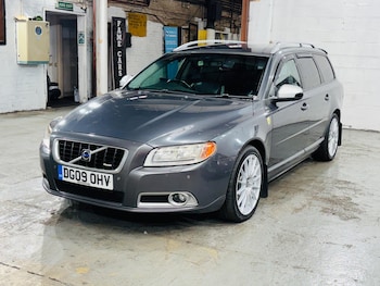 Used Volvo V70 2009 for sale - 76409534: Photo