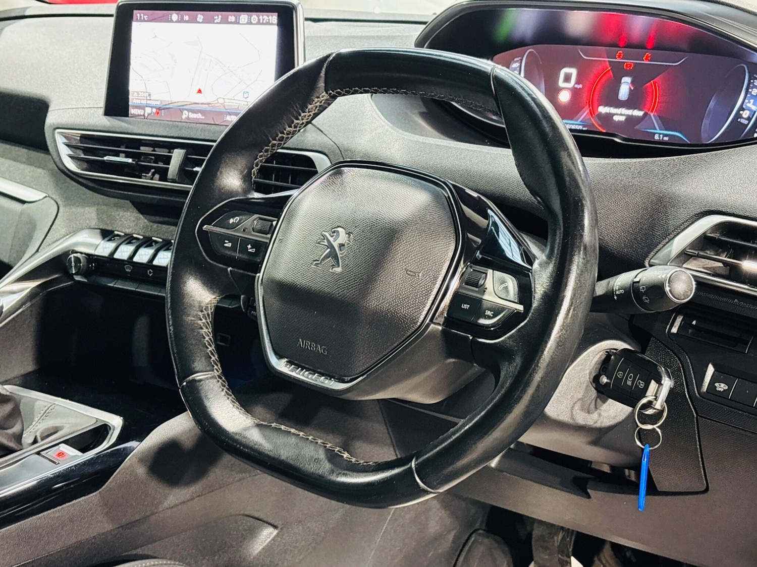 Used Peugeot 3008 2019 for sale - 76377349: Photo 11