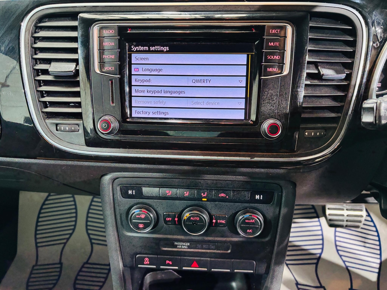 Used Volkswagen Beetle 2016 for sale - 76995469: Photo 26