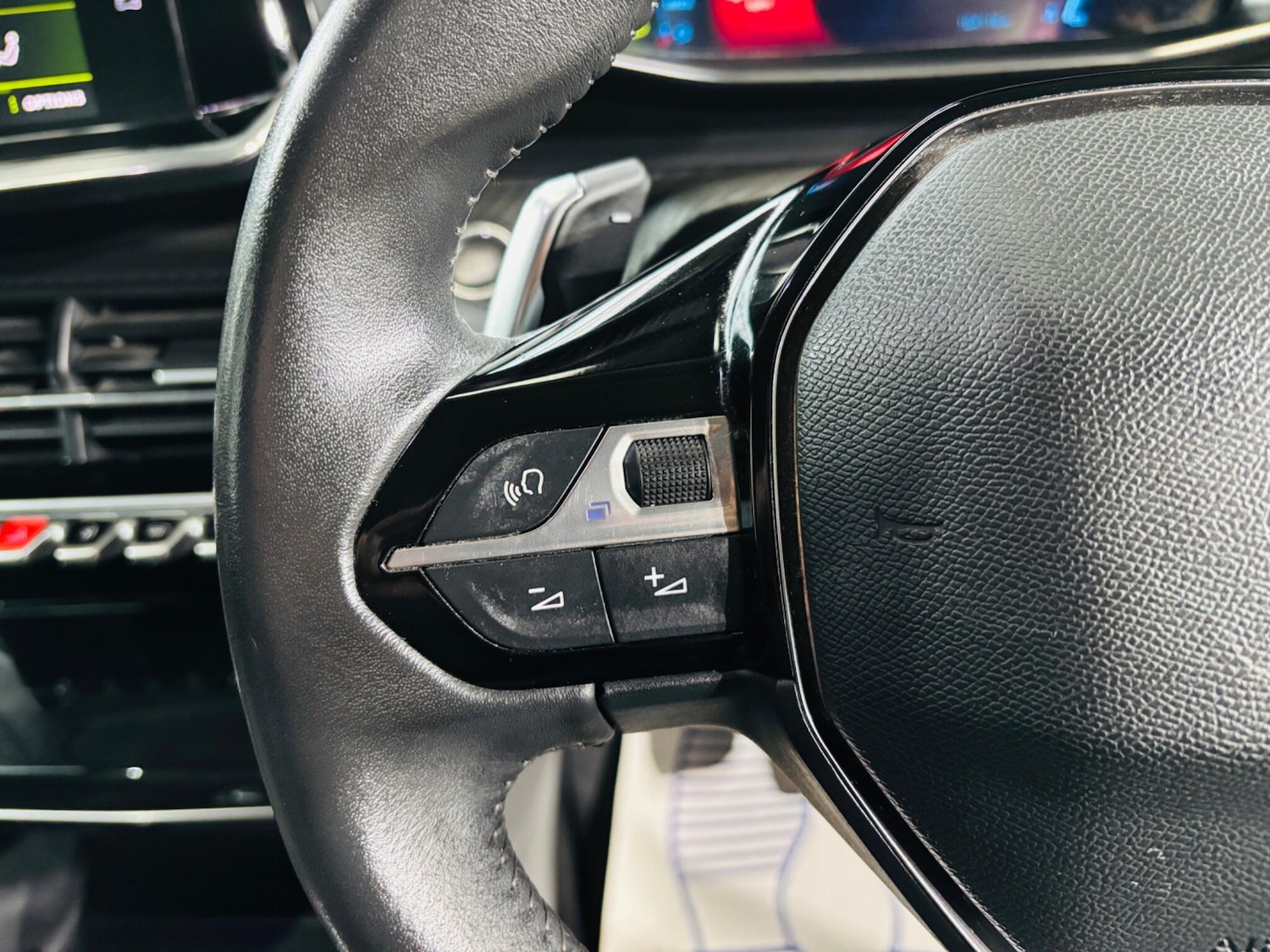 Used Peugeot 2008 2022 for sale - 77671145: Photo 20