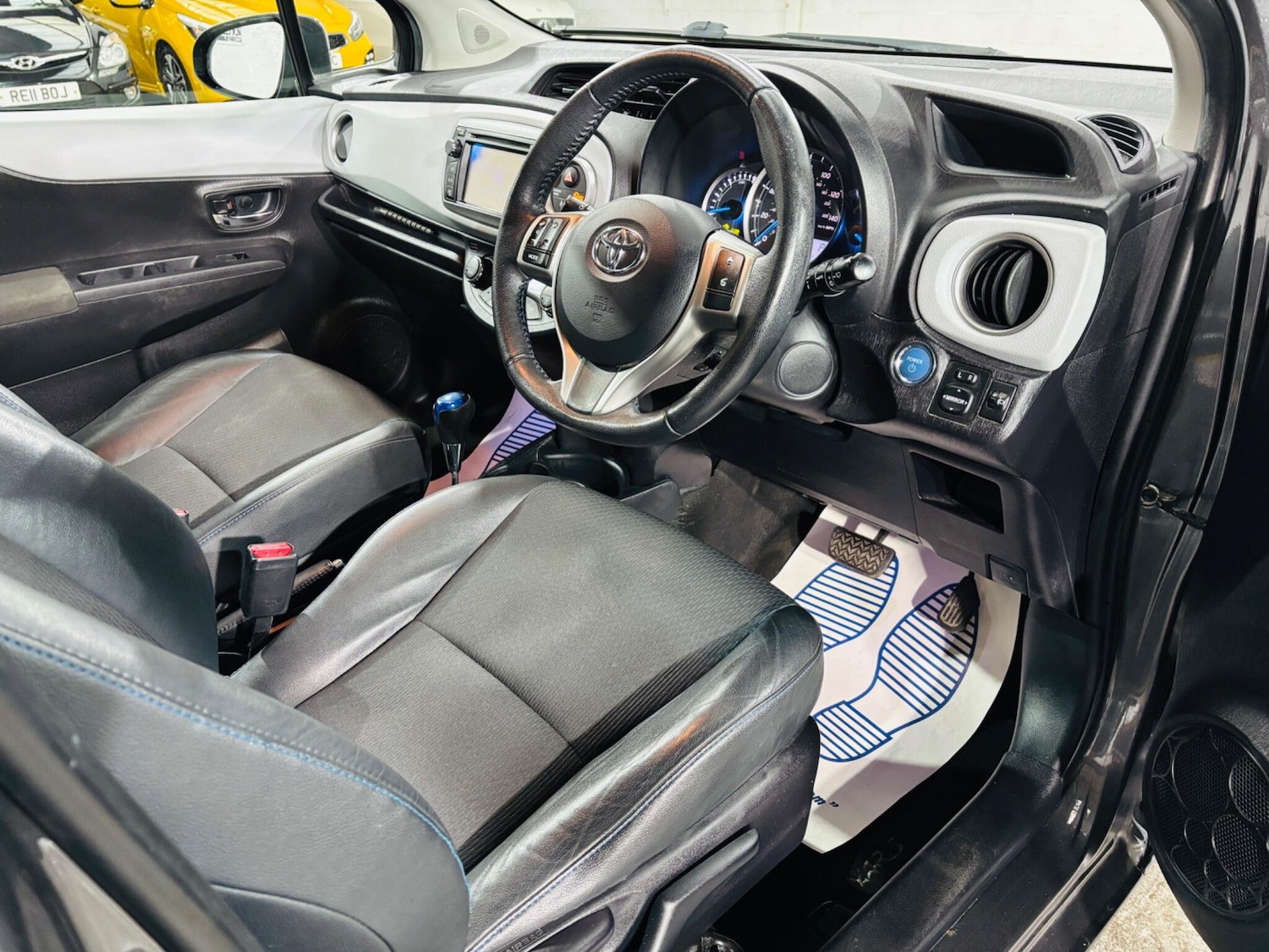 Used Toyota Yaris 2013 for sale - 77455719: Photo 10