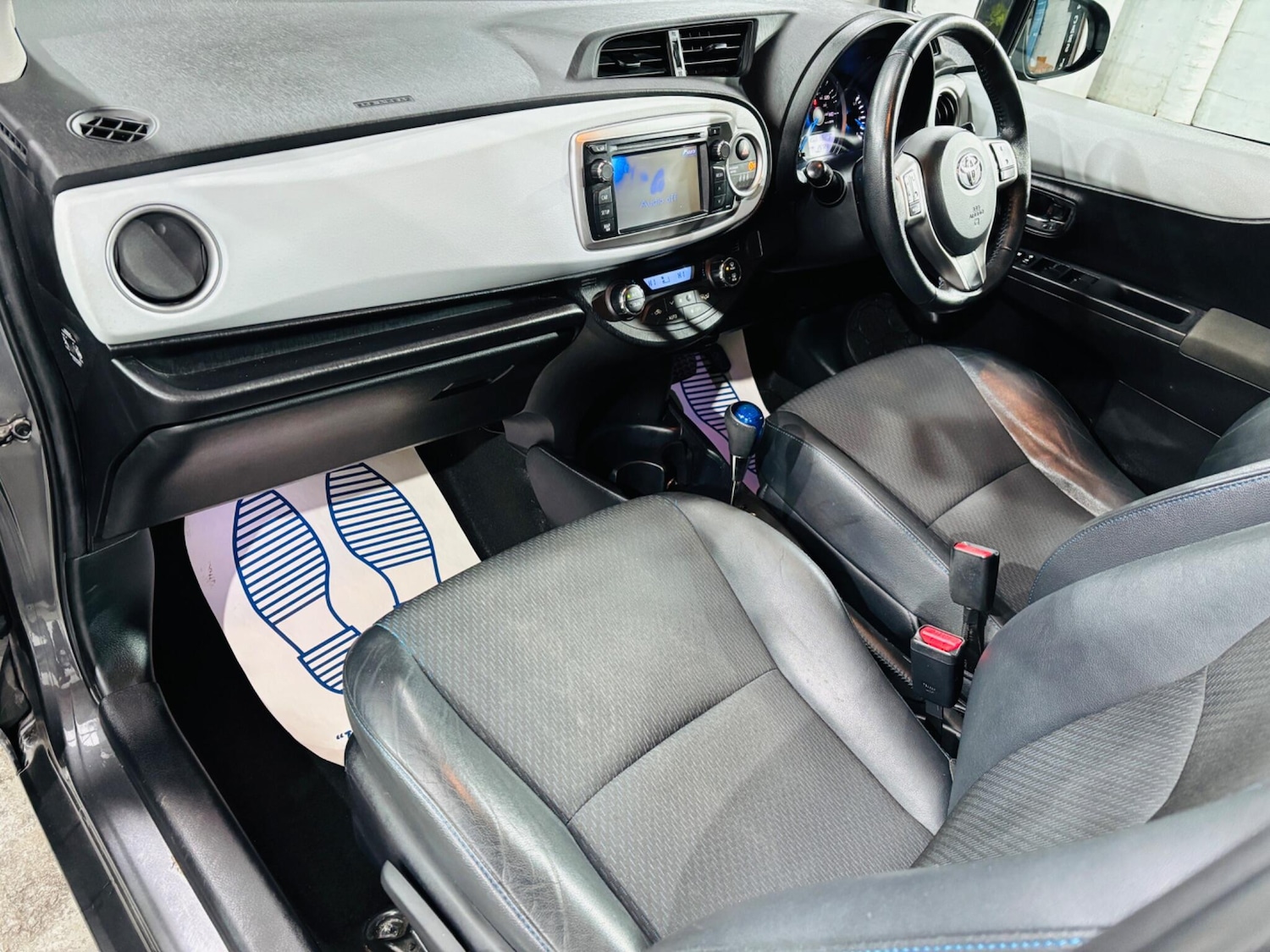 Used Toyota Yaris 2013 for sale - 77455719: Photo 14