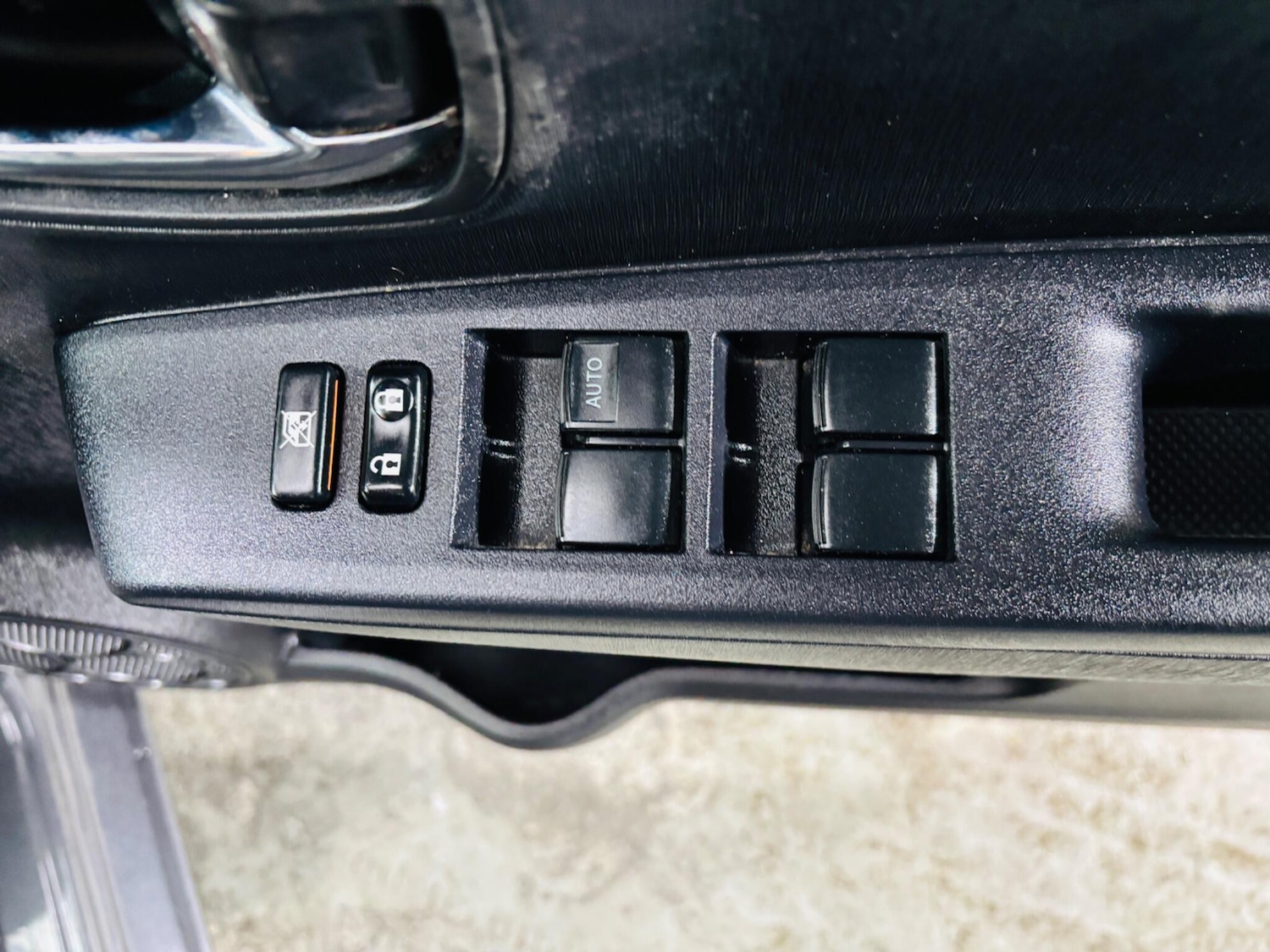 Used Toyota Yaris 2013 for sale - 77455719: Photo 17