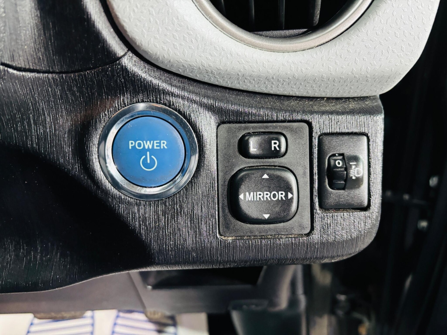 Used Toyota Yaris 2013 for sale - 77455719: Photo 18