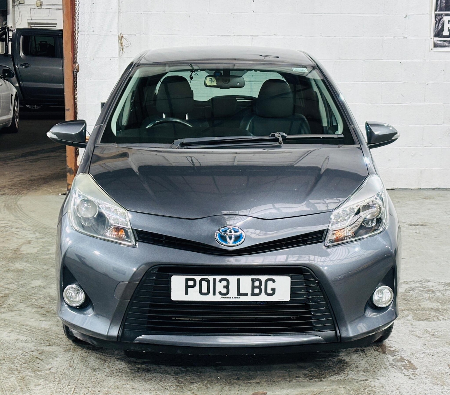 Used Toyota Yaris 2013 for sale - 77455719: Photo 2