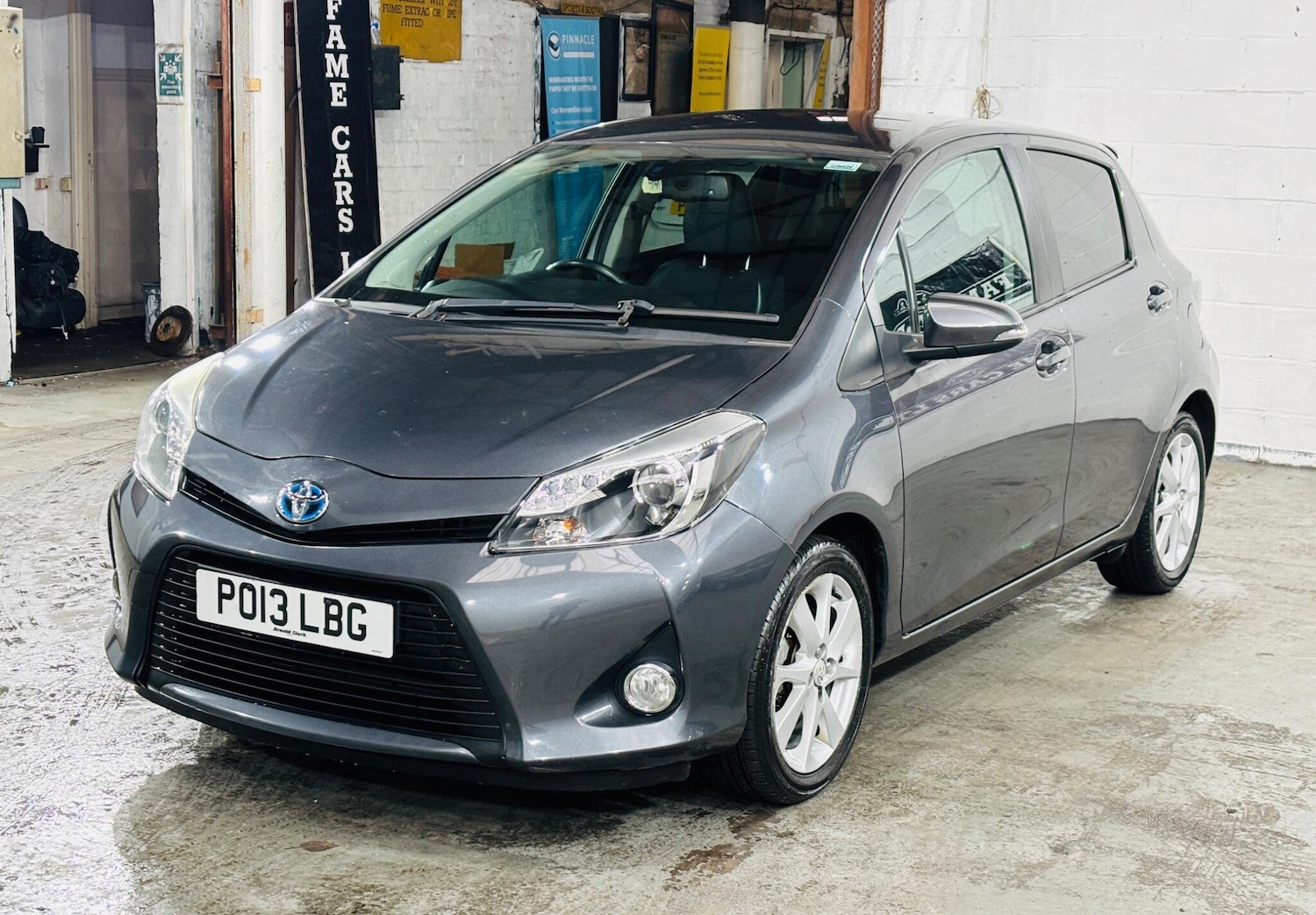 Used Toyota Yaris 2013 for sale - 77455719: Photo 4