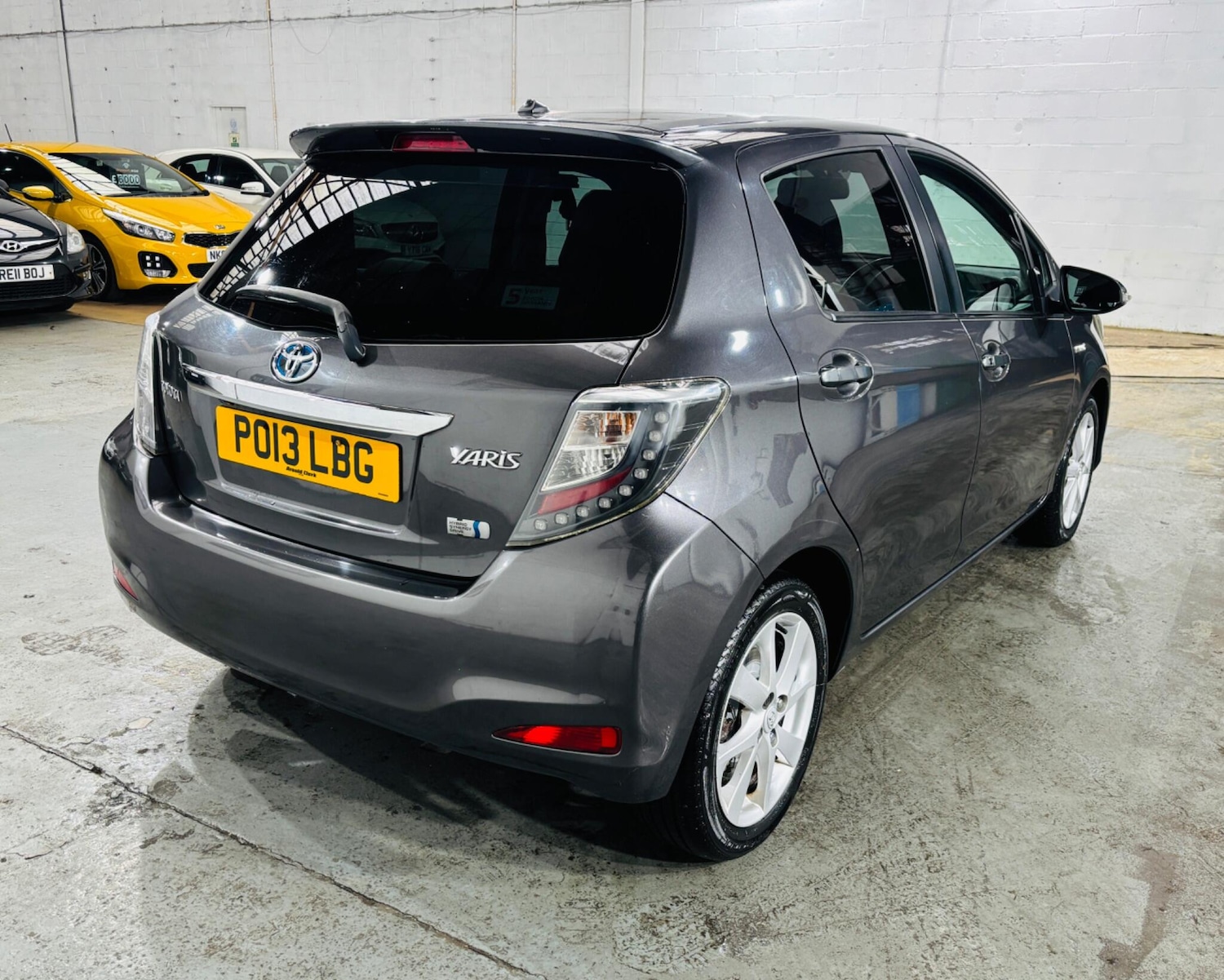 Used Toyota Yaris 2013 for sale - 77455719: Photo 5